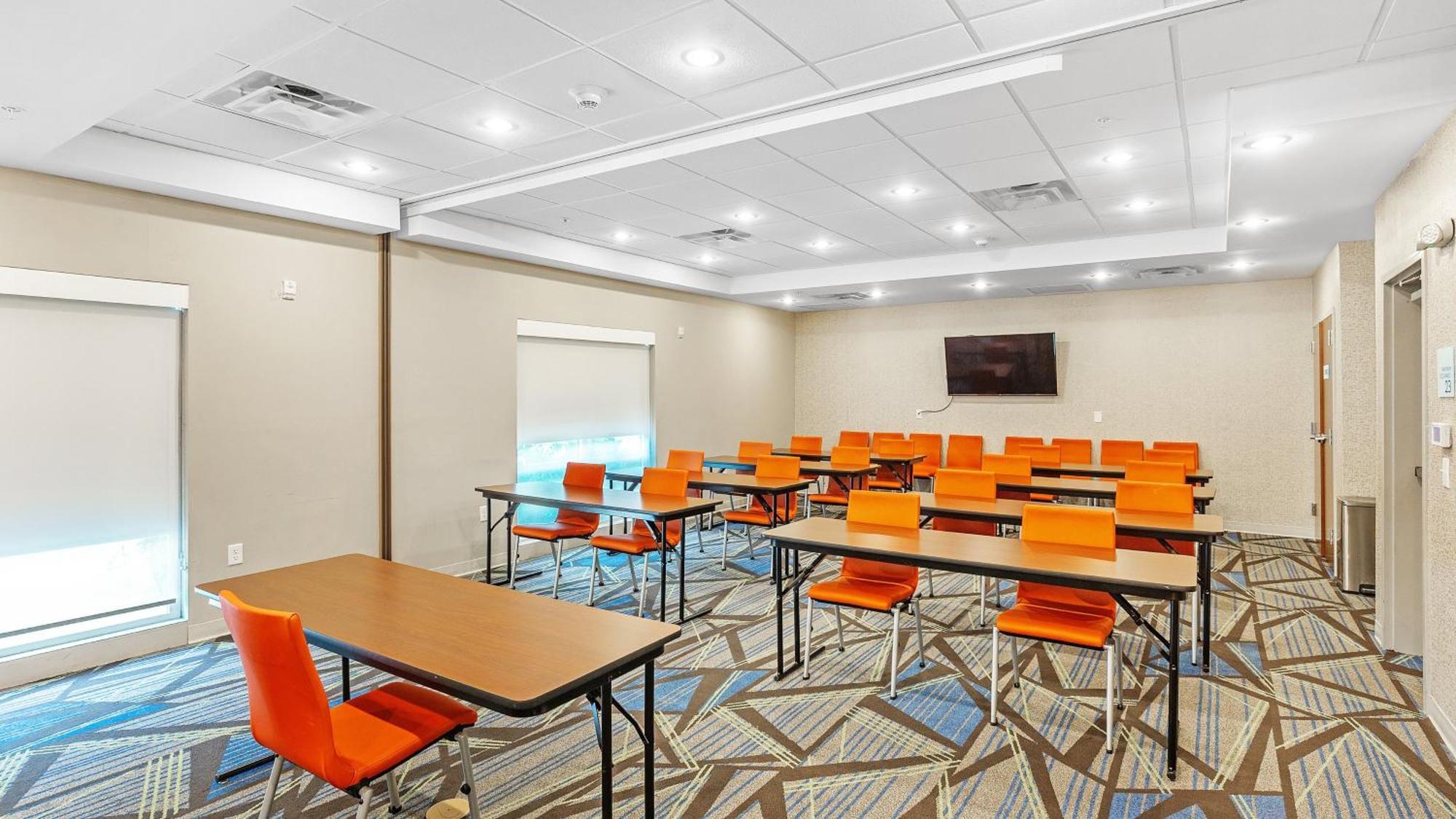 Holiday Inn Express & Suites Mobile - University Area By Ihg Exteriör bild