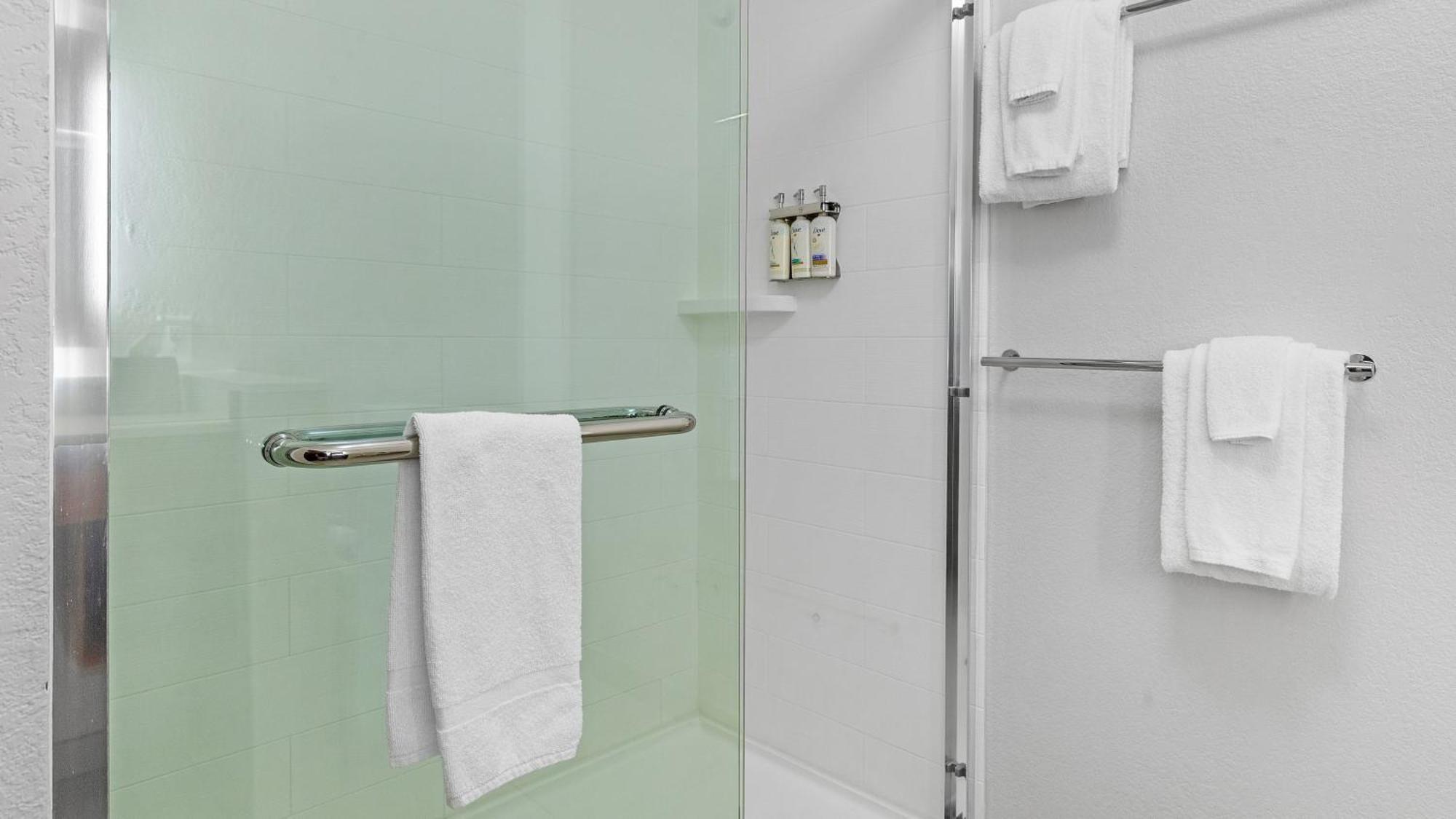 Holiday Inn Express & Suites Mobile - University Area By Ihg Exteriör bild