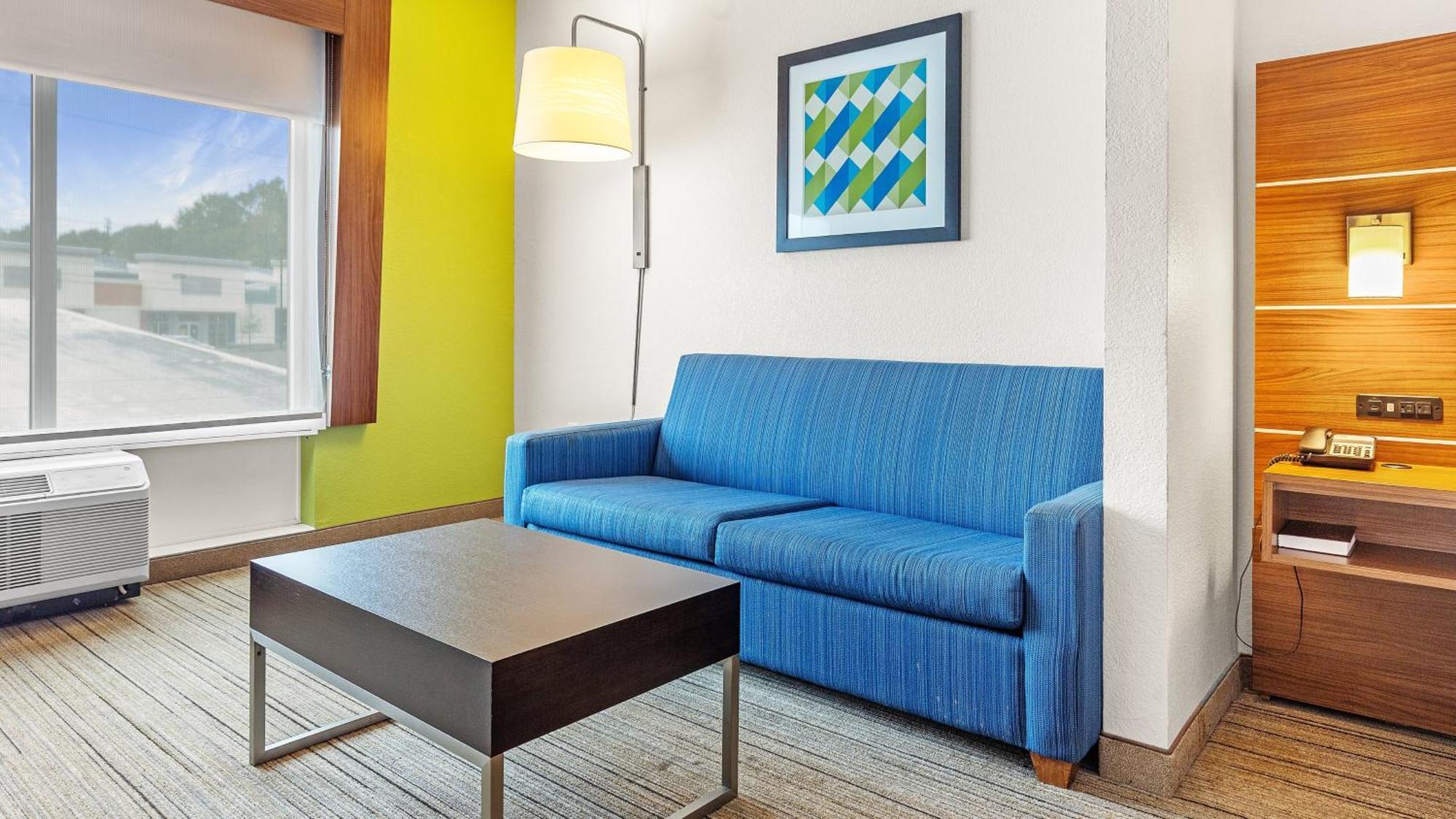 Holiday Inn Express & Suites Mobile - University Area By Ihg Exteriör bild