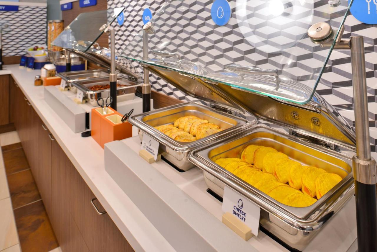Holiday Inn Express & Suites Mobile - University Area By Ihg Exteriör bild